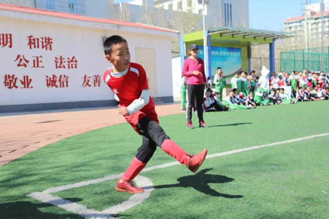 双子星与火箭提前续约 戈登4年1.33亿留掘金