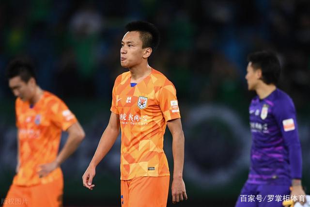 吹杨缺阵老鹰险胜绿军 斯波大失误热火负活塞